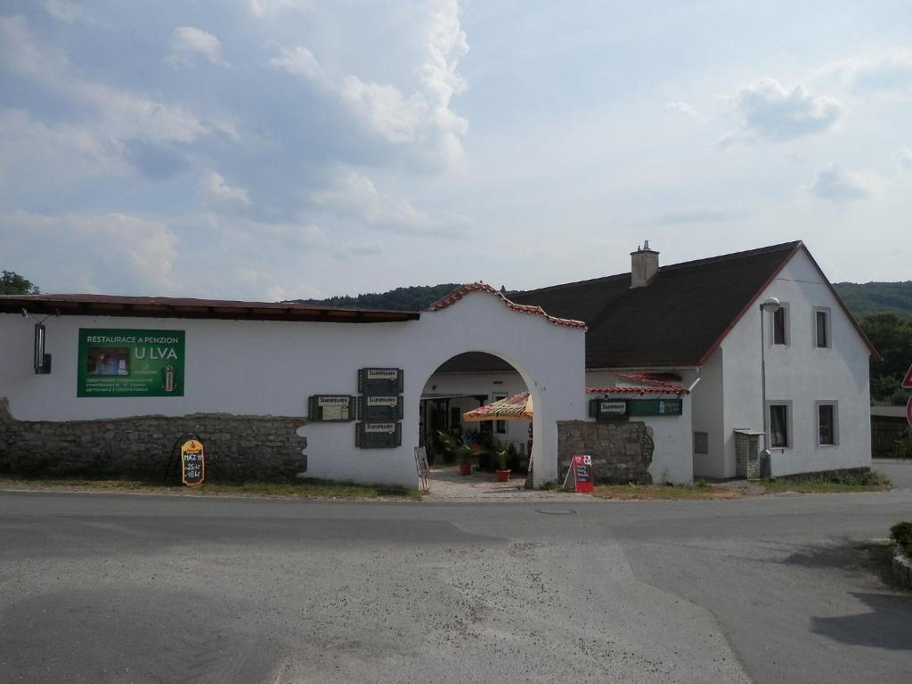 卡尔施泰因 乌拉瓦餐厅旅馆酒店 外观 照片